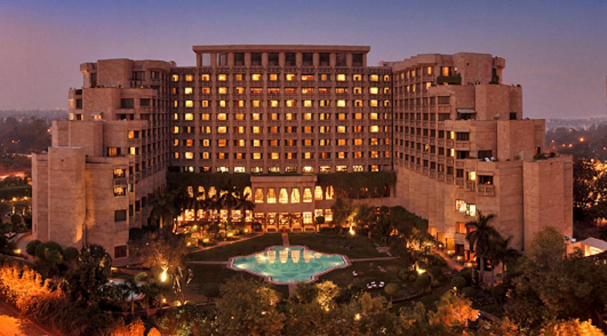 hyatt regency delhi living room