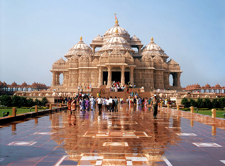 New Delhi Travel GuideNew Delhi Hotels